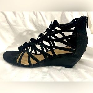 Dp Gladiator Velvet Wedge Sandle Size 9
